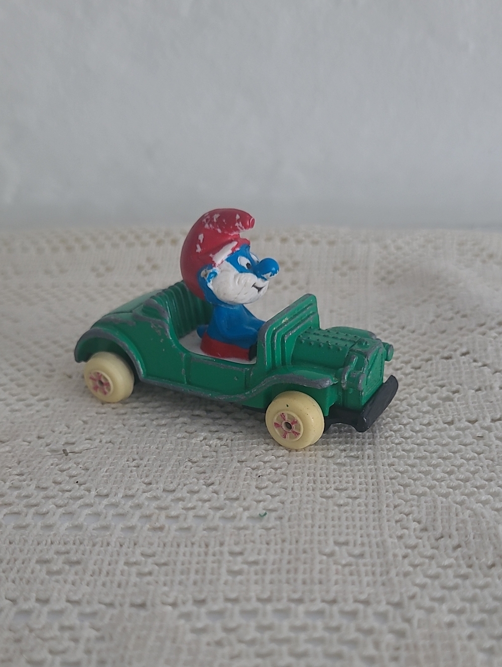 1982 Papa Smurf Die Cast Car